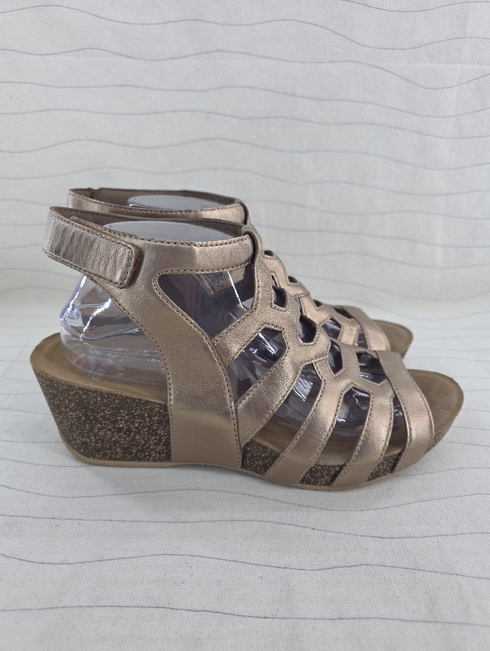 Dansko Womens Selina Gladiator Bronze Leather Wedge Heel Sandals Size 40 EU
